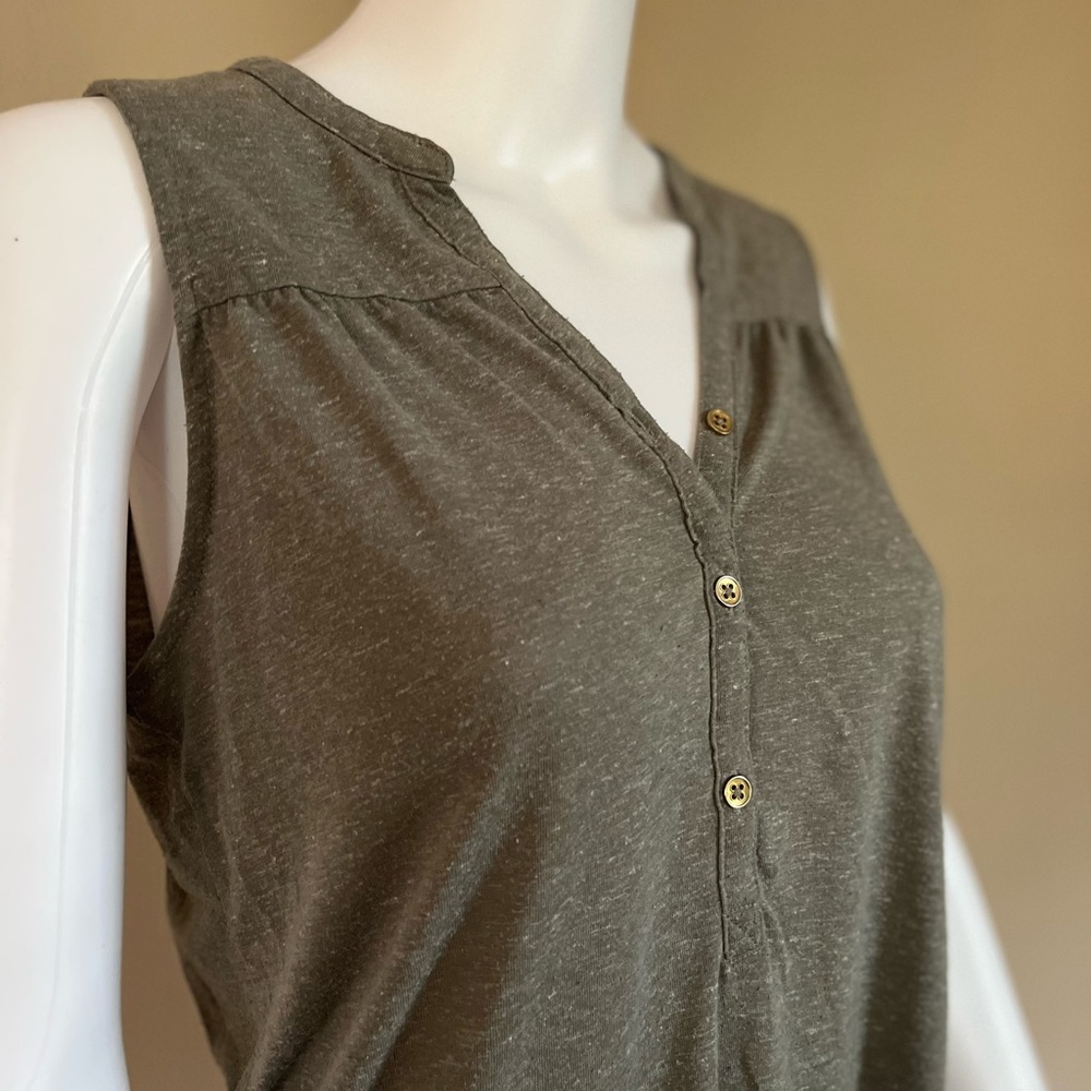 Green Heather Tank Top - Picture 6 of 9